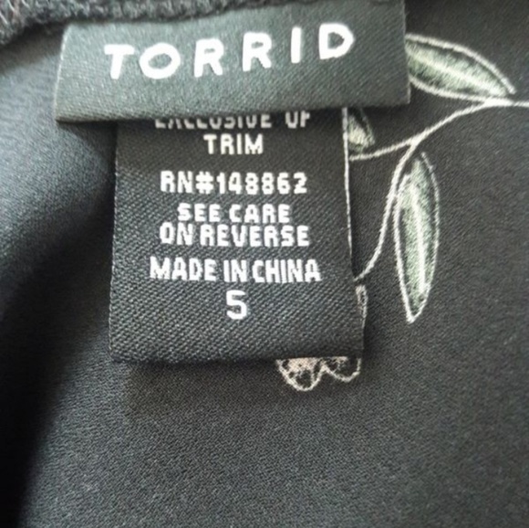 TORRID Tank Top - Picture 3 of 3